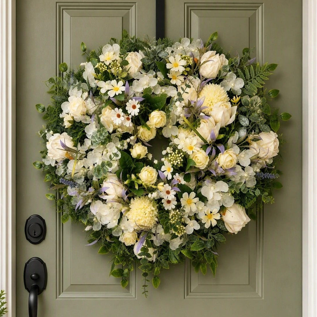 Large Wreath 54cm - Cream